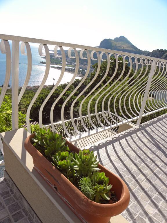 Holiday Home Figa Omiš Cameră foto