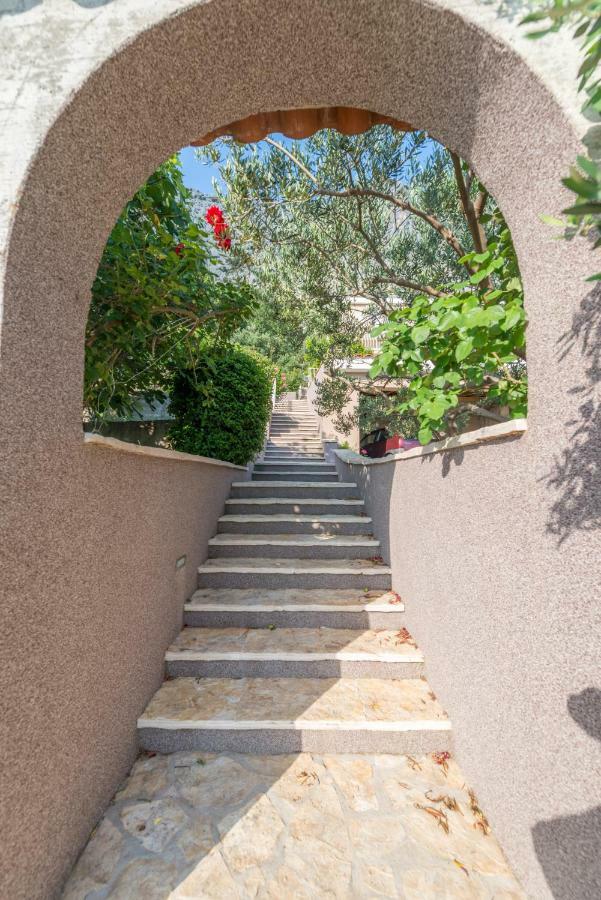 Holiday Home Figa Omiš Exterior foto